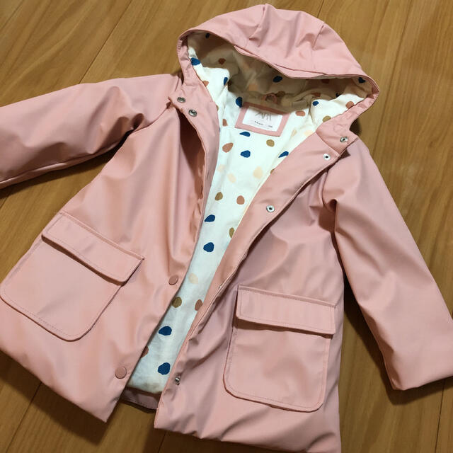 ZARA(ザラ)のZARA 中綿入りコート　4〜5YEARS キッズ/ベビー/マタニティのキッズ服女の子用(90cm~)(コート)の商品写真