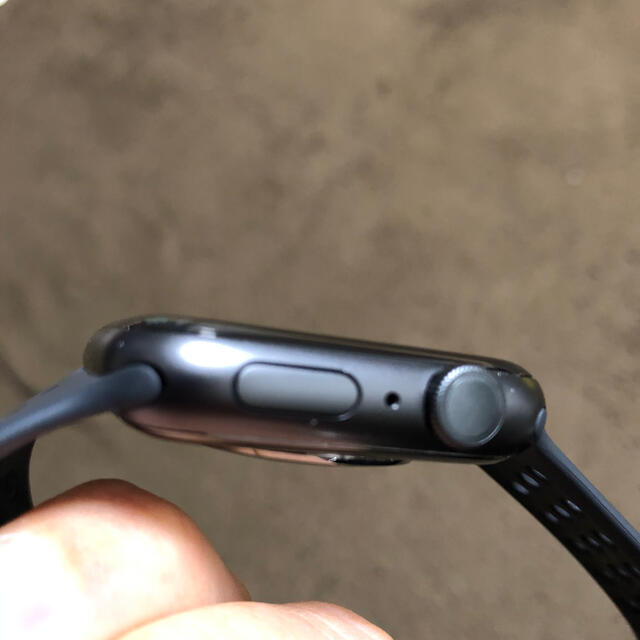 Apple Watch(アップルウォッチ)のApple Watch 5 GPS 美品　NIKE メンズの時計(腕時計(デジタル))の商品写真