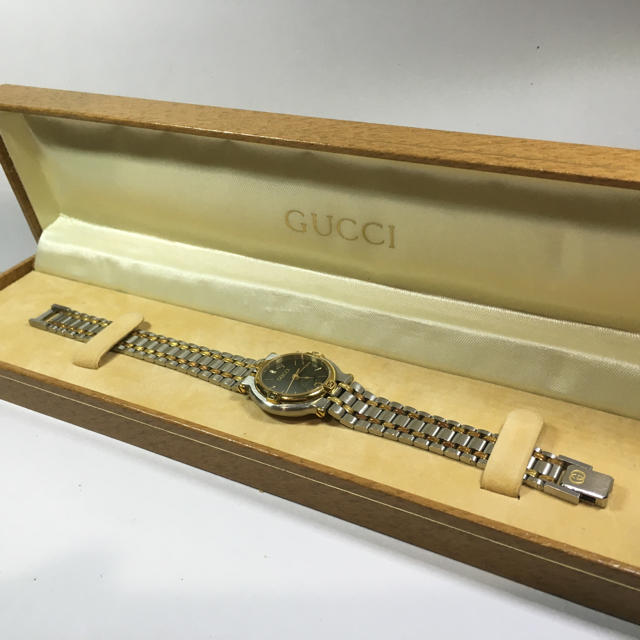 Gucci レディース9000Lの通販 by VIVAN’s SHOP｜グッチならラクマ - GUCCI 腕時計 特価低価