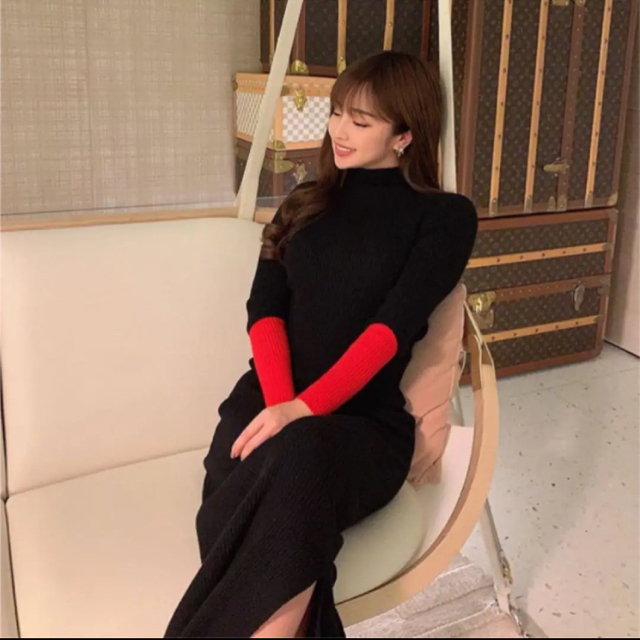 ZARA - ニットワンピース スリットワンピース リブニット ZARA - ニットワンピース スリットワンピース リブニット