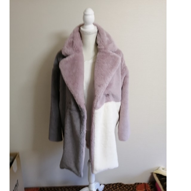 CECIL McBEE(セシルマクビー)のAnmiy様専用ページ レディースのジャケット/アウター(毛皮/ファーコート)の商品写真
