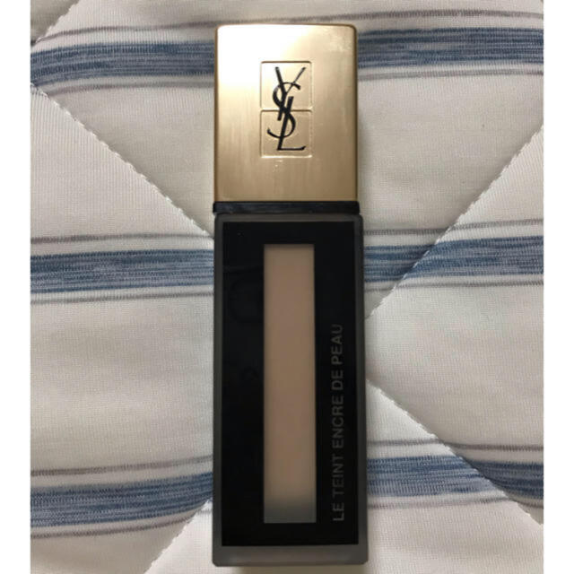 Yves Saint Laurent Beaute(イヴサンローランボーテ)の【とどくんさん専用】YSL タンアンクルドポー B20 コスメ/美容のベースメイク/化粧品(ファンデーション)の商品写真