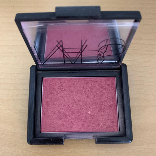 NARS(ナーズ)の【送料無料】 NARS ブラッシュ 4018N コスメ/美容のベースメイク/化粧品(チーク)の商品写真