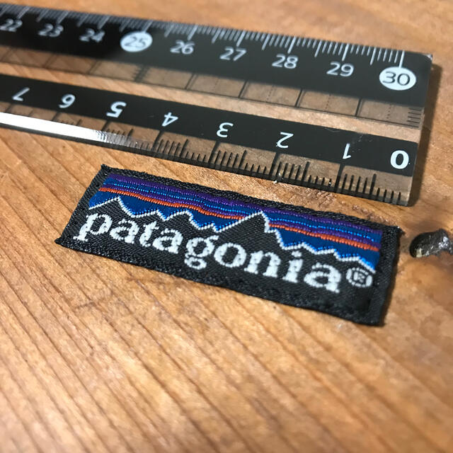 patagonia(パタゴニア)のPatagonia タグ　ワッペン　正規品 ハンドメイドの素材/材料(各種パーツ)の商品写真