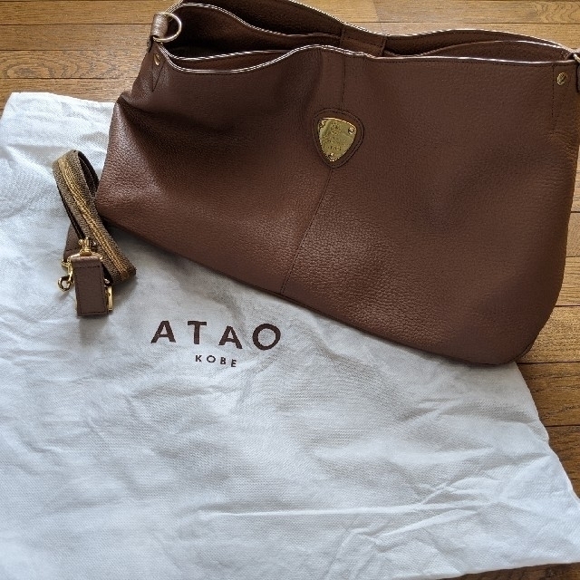 ATAO(アタオ)のATAO　エルヴィ　アーモンド レディースのバッグ(トートバッグ)の商品写真