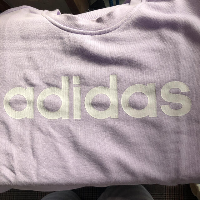 adidas(アディダス)のアディダストレーナー レディースのトップス(トレーナー/スウェット)の商品写真