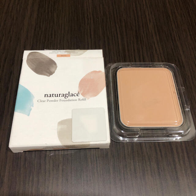 naturaglace(ナチュラグラッセ)のナチュラグラッセ　クリアパウダー　ファンデーション　NO3 コスメ/美容のベースメイク/化粧品(ファンデーション)の商品写真