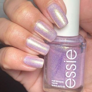 エッシー(Essie)のessie  1652  Bonbon Nuit(マニキュア)