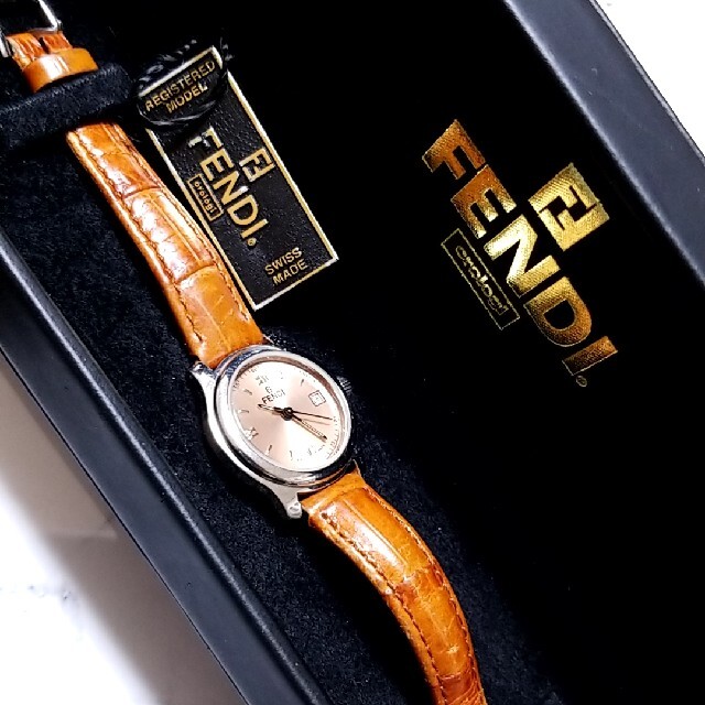 FENDI - FENDI フェンディ 時計 レディースウォッチ 革ベルトの FENDI - FENDI フェンディ 時計 レディースウォッチ 革ベルトの