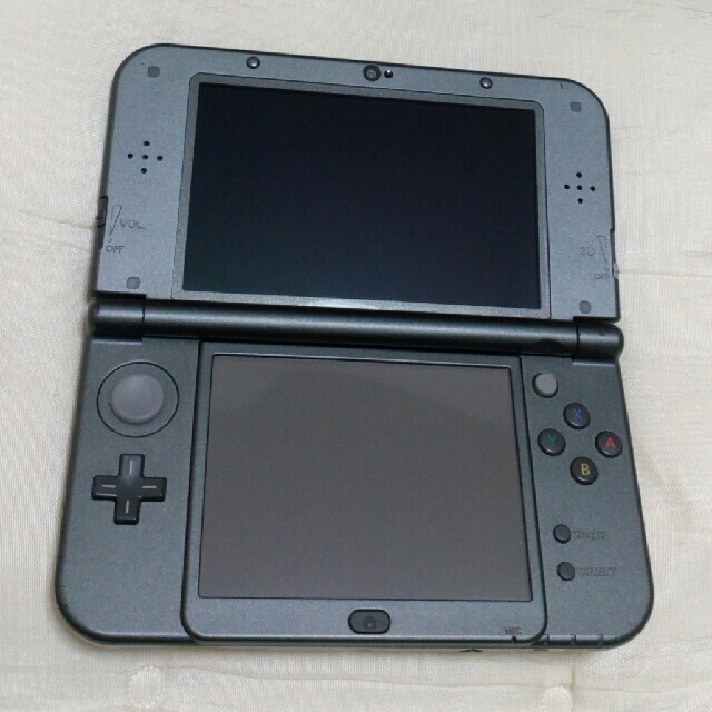 任天堂new３ＤＳLL・メタリックブラック