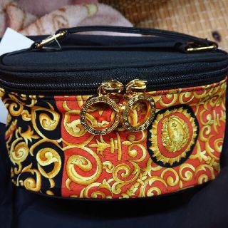 ヴェルサーチ(VERSACE)のVERSACEバニティバッグ新品　2時間セール！！(ハンドバッグ)