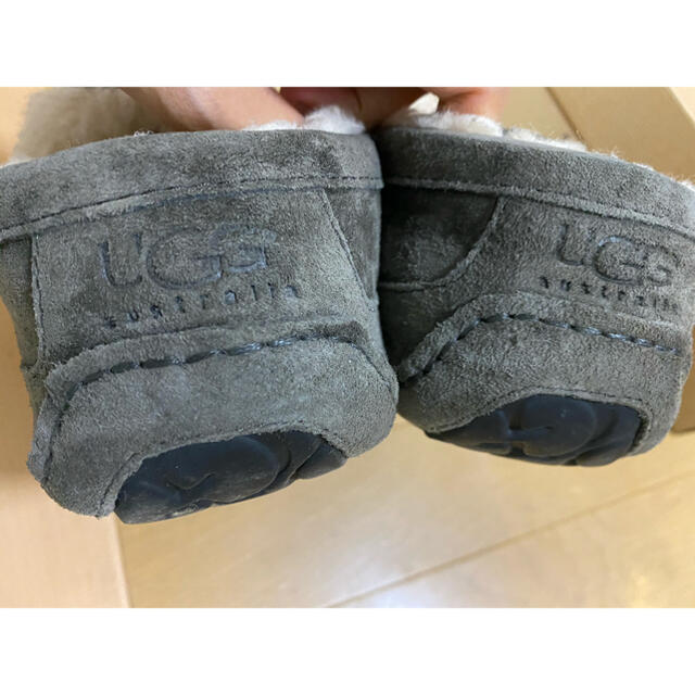 UGG(アグ)のUGG アグ モカシン 27cm グレー メンズの靴/シューズ(スリッポン/モカシン)の商品写真