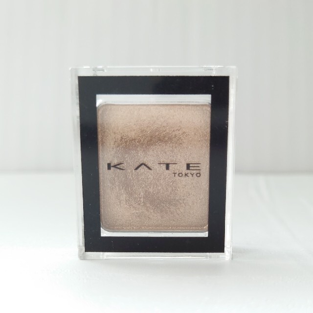 KATE(ケイト)の絶妙なツヤと透明感 ケイト アイシャドウ 010 パールライトブラウン コスメ/美容のベースメイク/化粧品(アイシャドウ)の商品写真