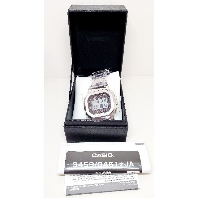 【新品未使用】CASIO G-SHOCK GMW-B5000D-1JFシルバー