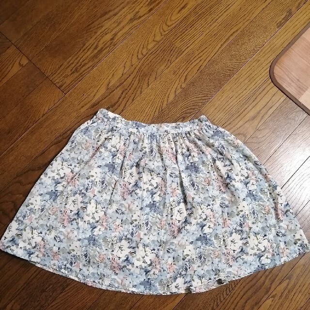 ehka sopo(エヘカソポ)のehka sopo水色　花柄膝丈スカート キッズ/ベビー/マタニティのキッズ服女の子用(90cm~)(スカート)の商品写真