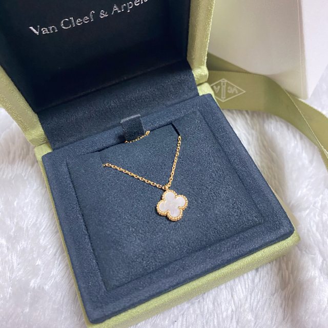 Van Cleef & Arpels(ヴァンクリーフアンドアーペル)の🍀ここ様専用🍀 レディースのアクセサリー(ネックレス)の商品写真