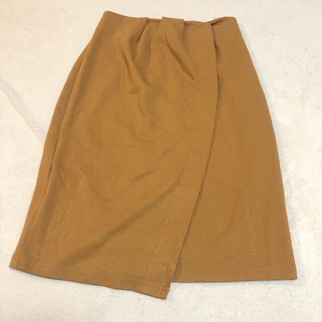 INDEX(インデックス)のラップ風タックタイトスカート レディースのスカート(ひざ丈スカート)の商品写真