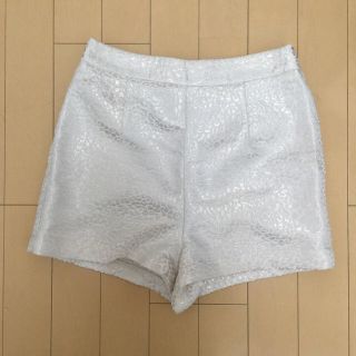 フォーエバートゥエンティーワン(FOREVER 21)のレオパード柄ショートパンツ(ショートパンツ)