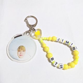 ボウダンショウネンダン(防弾少年団(BTS))の💜BTS ビーズ ネーム付き アミボム メンバー キーホルダー💜ジミン(キーホルダー)