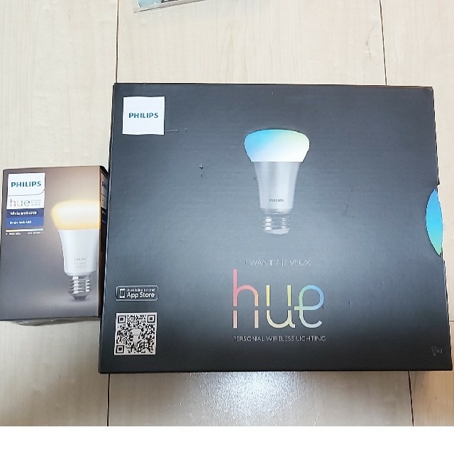 PHILIPS(フィリップス)のPHILIPS hue スターターキット ホワイトグラデーション シングルランプ インテリア/住まい/日用品のライト/照明/LED(蛍光灯/電球)の商品写真