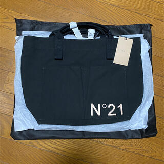 N°21 - ヌメロヴェントゥーノ 限定トートバッグの通販｜ラクマ