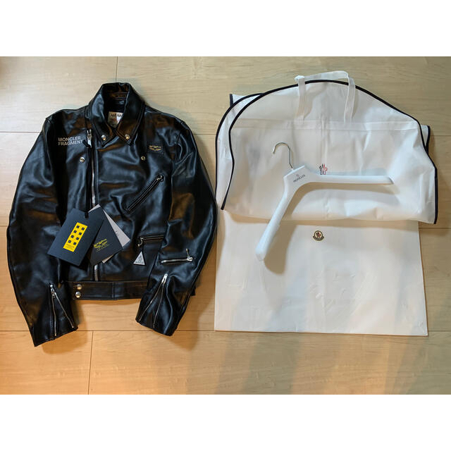 MONCLER(モンクレール)のMONCLER LEWIS FRAGMENT DWAYNE 1 ルイスレザー メンズのジャケット/アウター(ライダースジャケット)の商品写真