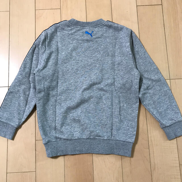 PUMA(プーマ)のプーマ☆トレーナー130サイズ キッズ/ベビー/マタニティのキッズ服男の子用(90cm~)(Tシャツ/カットソー)の商品写真