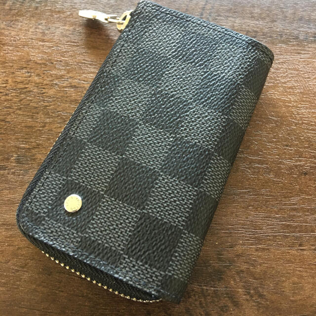 ヴィトン グラフィットキーケース コイン 小銭入れ 財布 enot.in.ua