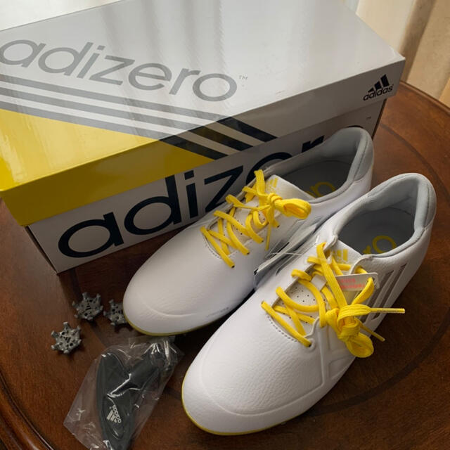 adidas(アディダス)の24cm アディダス ゴルフシューズ スポーツ/アウトドアのゴルフ(シューズ)の商品写真