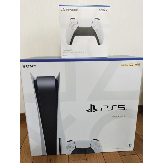 PlayStation5 と純正コントローラーセット　ディスクドライブ搭載モデル