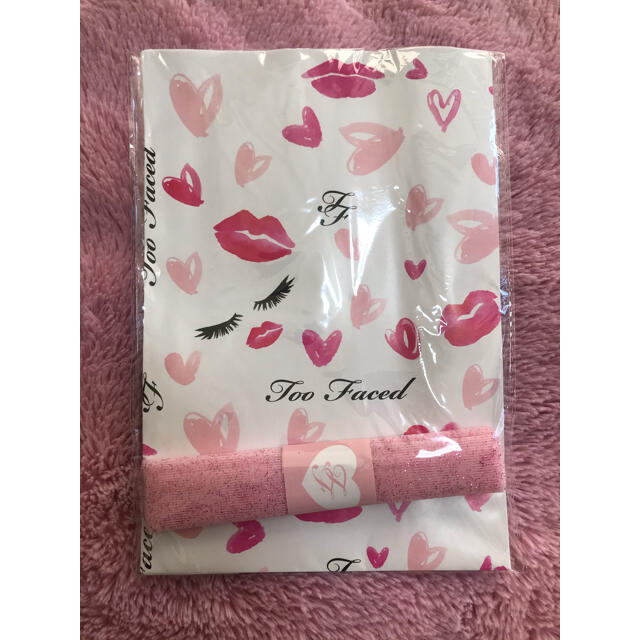 Too Faced(トゥフェイス)のtoo faced ラッピングペーパー　ノベルティ  クリスマス　ジンジャー コスメ/美容のベースメイク/化粧品(アイシャドウ)の商品写真