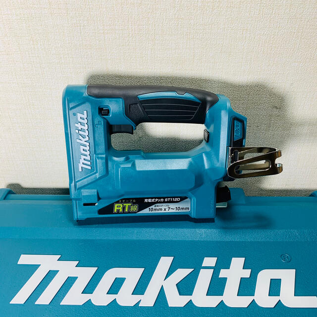 マキタ 18V 充電式タッカ(RT線) ST112DZK 本体のみ+ケース付き