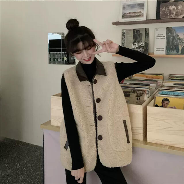 レディース ボアベスト ロングシーズン 防寒 カジュアル 韓国 秋冬コーデ | フリマアプリ ラクマ