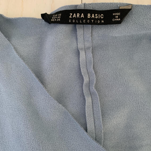 ZARA(ザラ)のZARA ドレープカーディガン　ジャケット レディースのジャケット/アウター(ノーカラージャケット)の商品写真