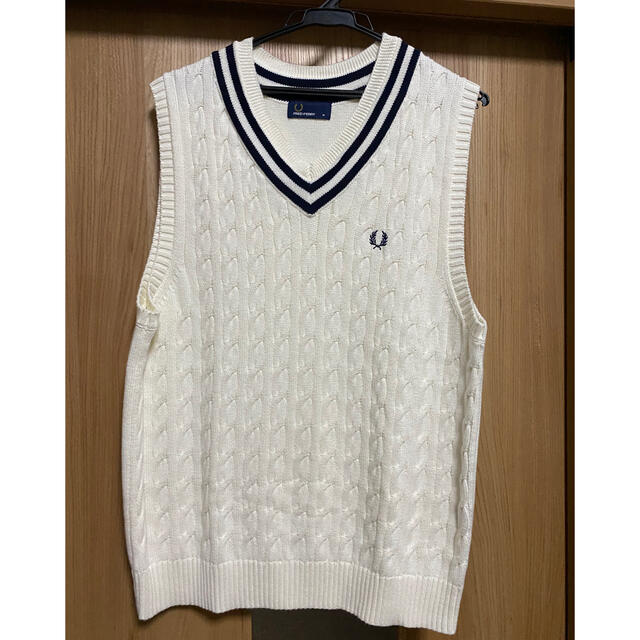 FRED PERRY ニットベスト