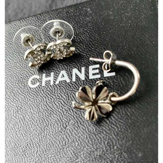 CHANEL ピアス 1ペアand片耳 クローバー 箱入★注ラインストーン取れピアス