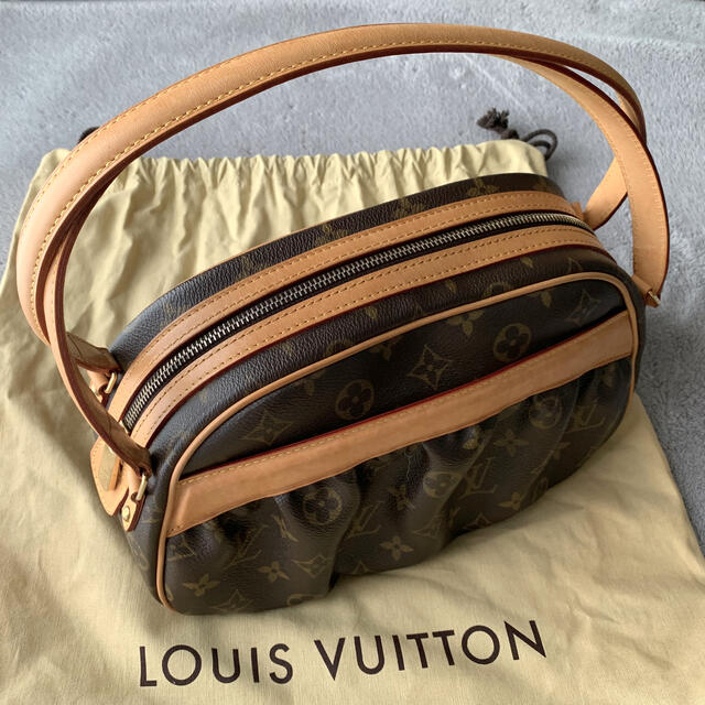 LV ルイヴィトン  クララバッグ