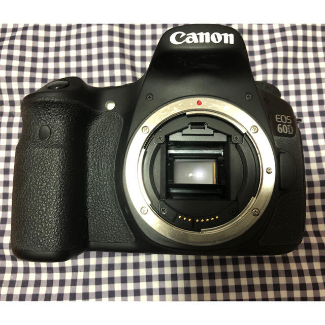 eos 60d Canon aps-c ボディのみ　バリアアングル液晶故障カメラ