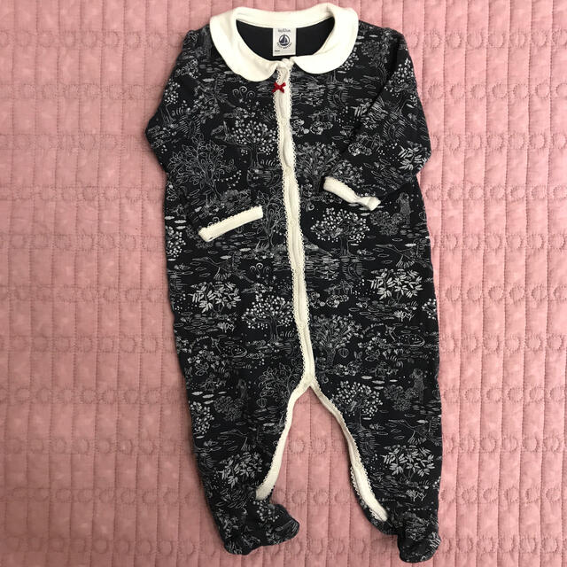 PETIT BATEAU(プチバトー)の美品）プチバトー　脚付きロンパース  6m キッズ/ベビー/マタニティのベビー服(~85cm)(ロンパース)の商品写真