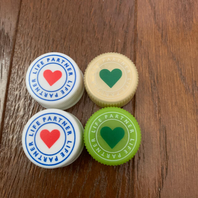 サントリー - サントリー ペットボトルキャップ 4個ですの通販 サントリー - サントリー ペットボトルキャップ 4個ですの通販