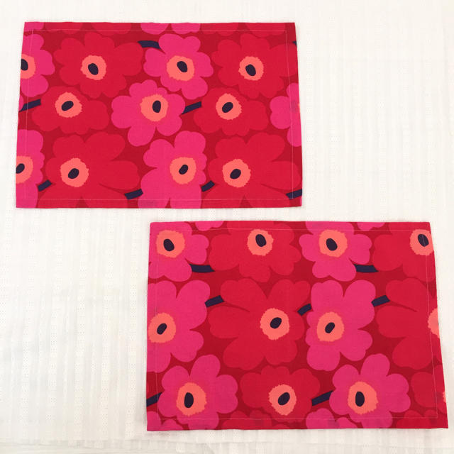 marimekko(マリメッコ)のusedランチョンマット 2枚セット ハンドメイドのインテリア/家具(ファブリック)の商品写真