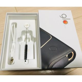 グロー(glo)の充電器　コード　専用ブラシ　新品★glo(タバコグッズ)