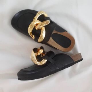 JW ANDERSON お好きな方に ゴールドチェーンレザーローファー