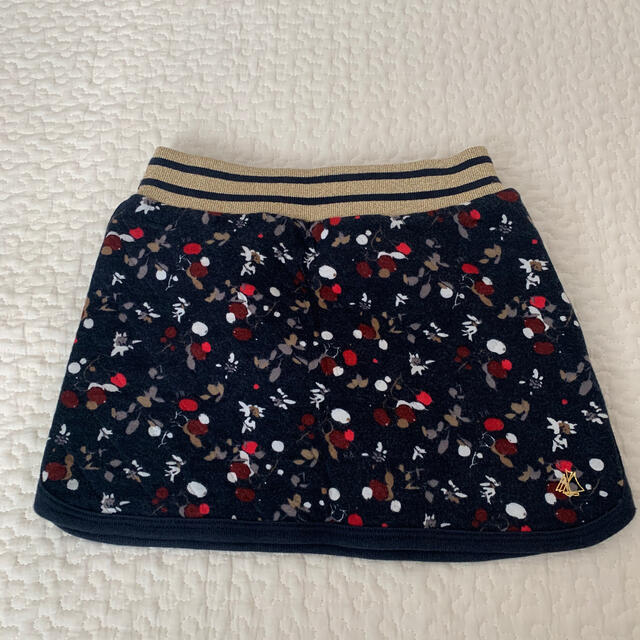 PETIT BATEAU(プチバトー)の【nmwmon様専用】プチバトー　スカート　5a キッズ/ベビー/マタニティのキッズ服女の子用(90cm~)(スカート)の商品写真