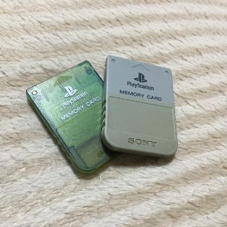 プレイステーション(PlayStation)のプレイステーション　メモリーカード(家庭用ゲーム機本体)