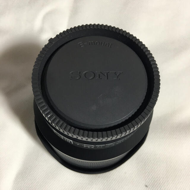 SONY(ソニー)のSONY FE28-70 f3.5-5.6 スマホ/家電/カメラのカメラ(レンズ(ズーム))の商品写真