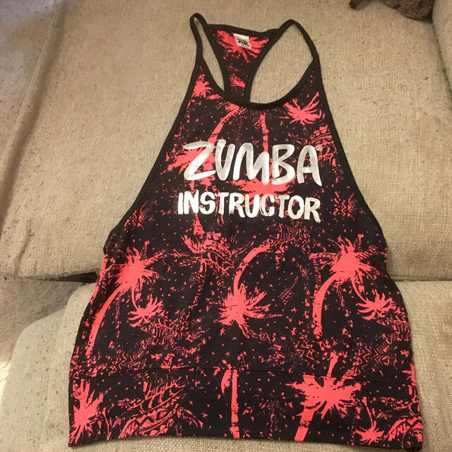 Zumba(ズンバ)のzumba トップス  タンクトップ　インストラクター　Tシャツ スポーツ/アウトドアのトレーニング/エクササイズ(その他)の商品写真