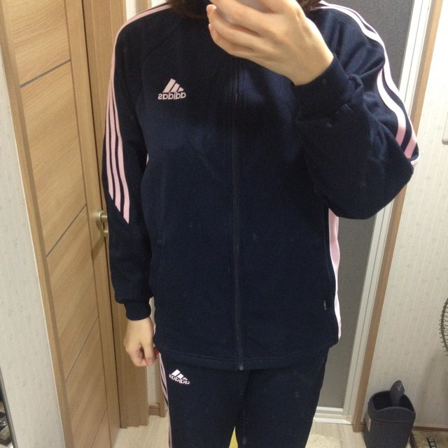 adidas(アディダス)のS♡様お取り置き adidas ジャージ レディースのトップス(トレーナー/スウェット)の商品写真