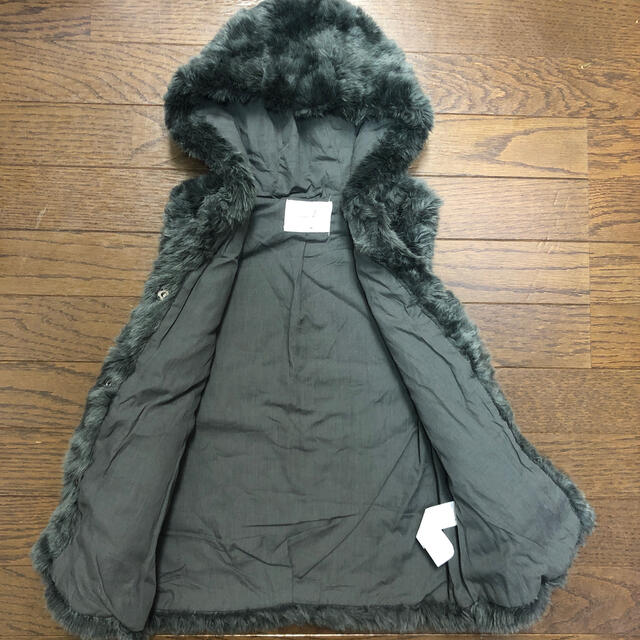 ZARA KIDS(ザラキッズ)のZARA キッズ　ファー　ベスト　140㎝　新品 レディースのトップス(ベスト/ジレ)の商品写真