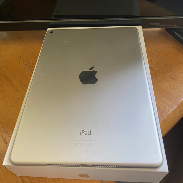 準美品 iPad Air2 16GB WIFIモデル アイパッド